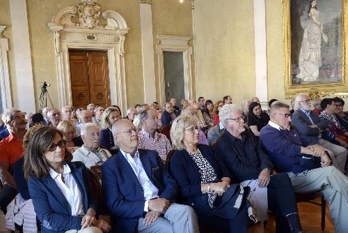 Il pubblico nel salone di rappresentanza del Palazzo della Regione a Trieste per la presentazione del libro "Cent'anni di XXX ottobre 1918-2018", realizzato per celebrare il centenario della società